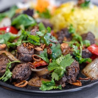 Shaken Beef Rice & Salad